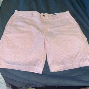 Vineyard Vines Pink and White Striped Men Shorts